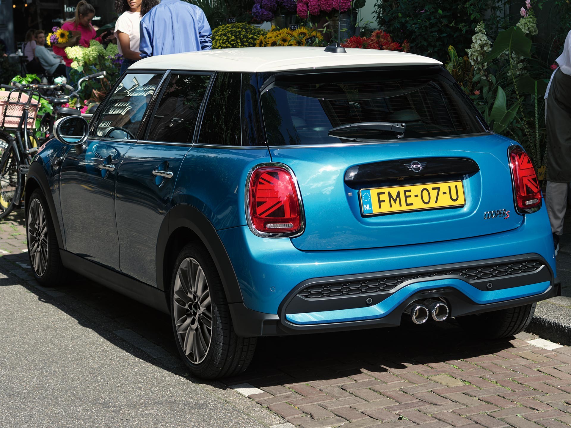 The New MINI 5 Door – 標準装備のユニオン・ジャック・デザインのリア・ライト